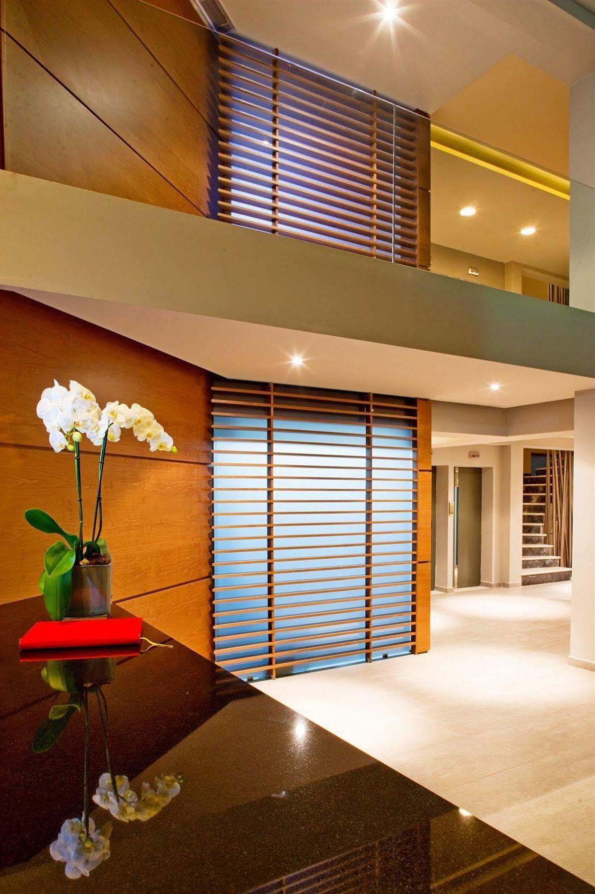 Oktober Downtown Boutique Hotel Rhodes City Екстер'єр фото