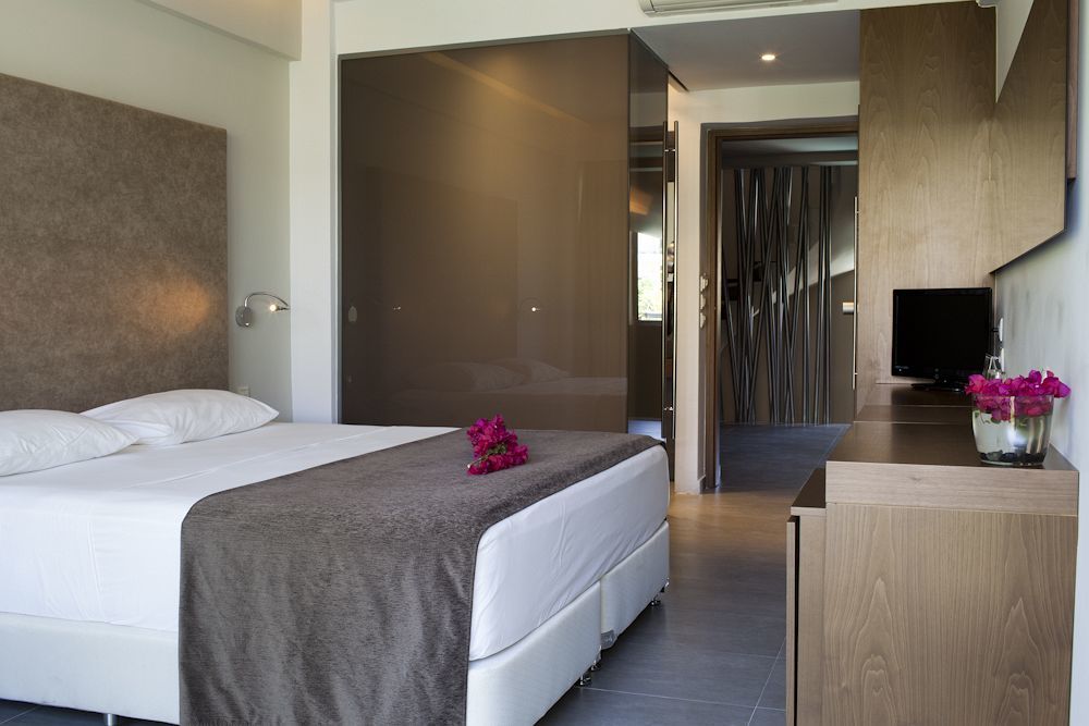 Oktober Downtown Boutique Hotel Rhodes City Екстер'єр фото